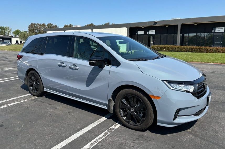 Exterior of Honda Odyssey<br />
